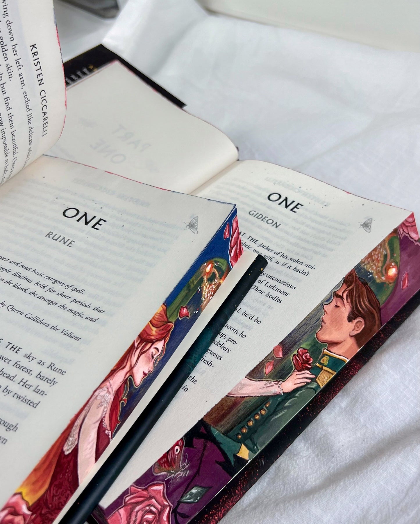 🦋Hand-Painted Edges The Crimson Moth Duology Set ('Heartless Hunter' & 'Rebel Witch' by Kristen Ciccarelli) - Ballroom of Thorns Edition🌹